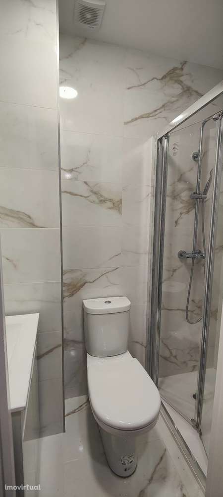 T4 renovado Bonfim Porto - Grande imagem: 4/11