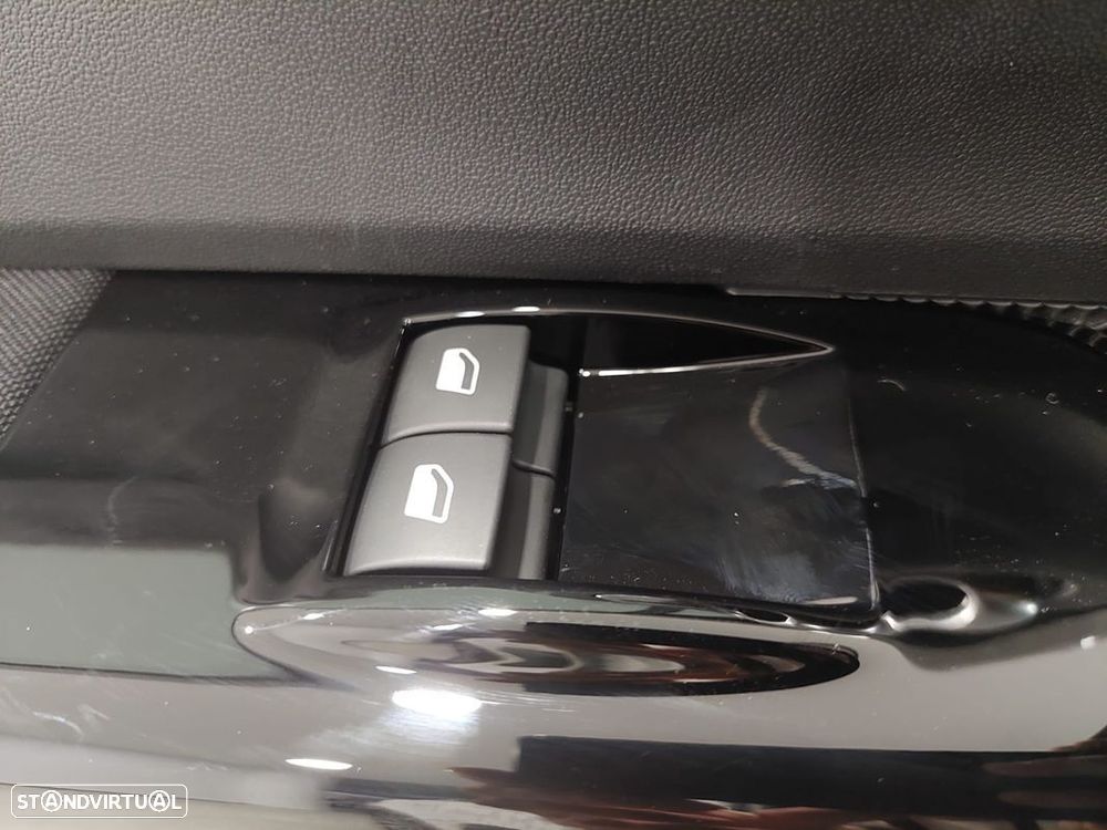 Citroën C3 1.2 PureTech C-Series - 8