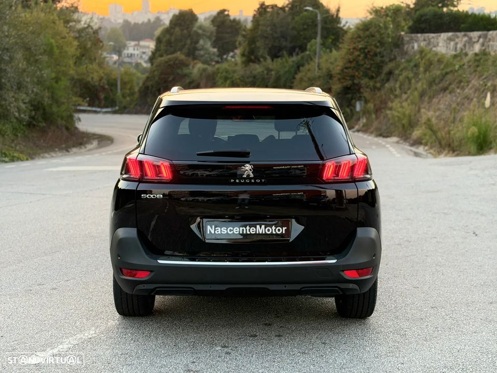 Peugeot 5008 1.2 PureTech Allure Pack EAT8 - 19