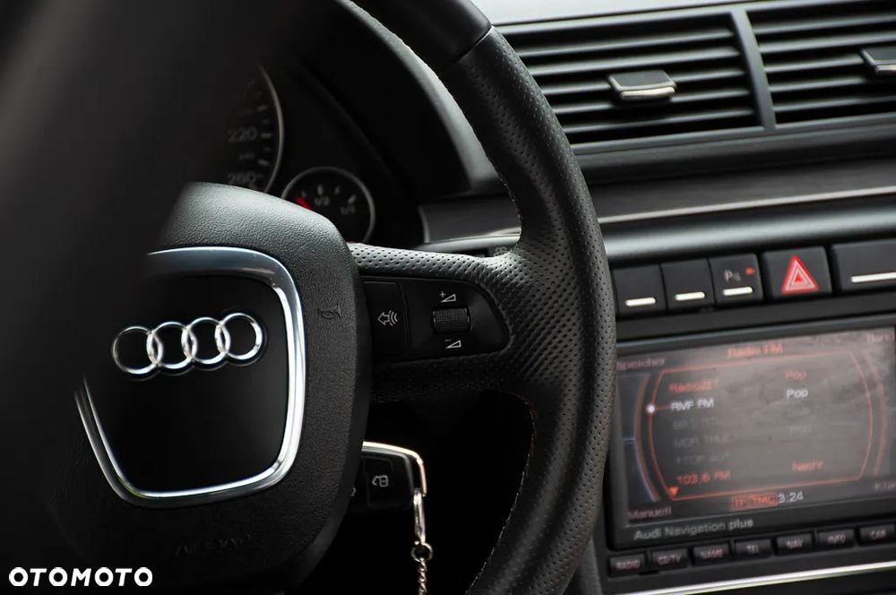 Audi A4 Avant 1.8 T multitronic - 29