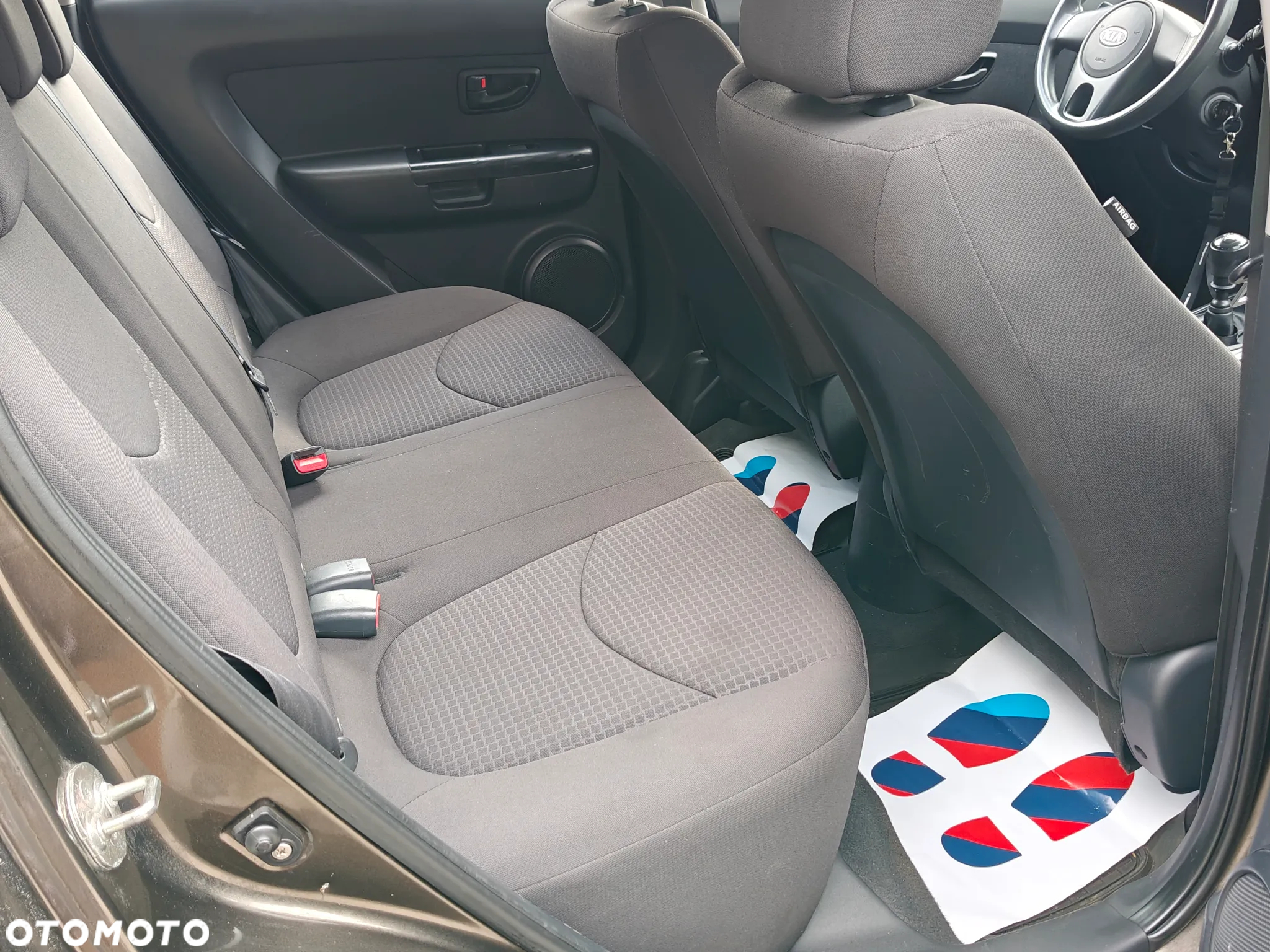 Kia Soul 1.6 L - 8