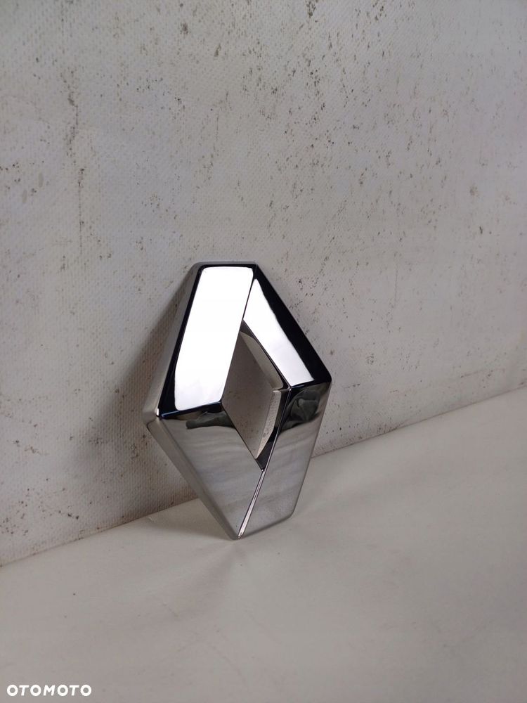 emblemat znaczek logo klapy drzwi tył renault trafic iii 3 14- - 3