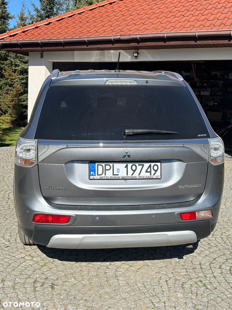 Mitsubishi Outlander 2.2 DID Instyle Navi - 11