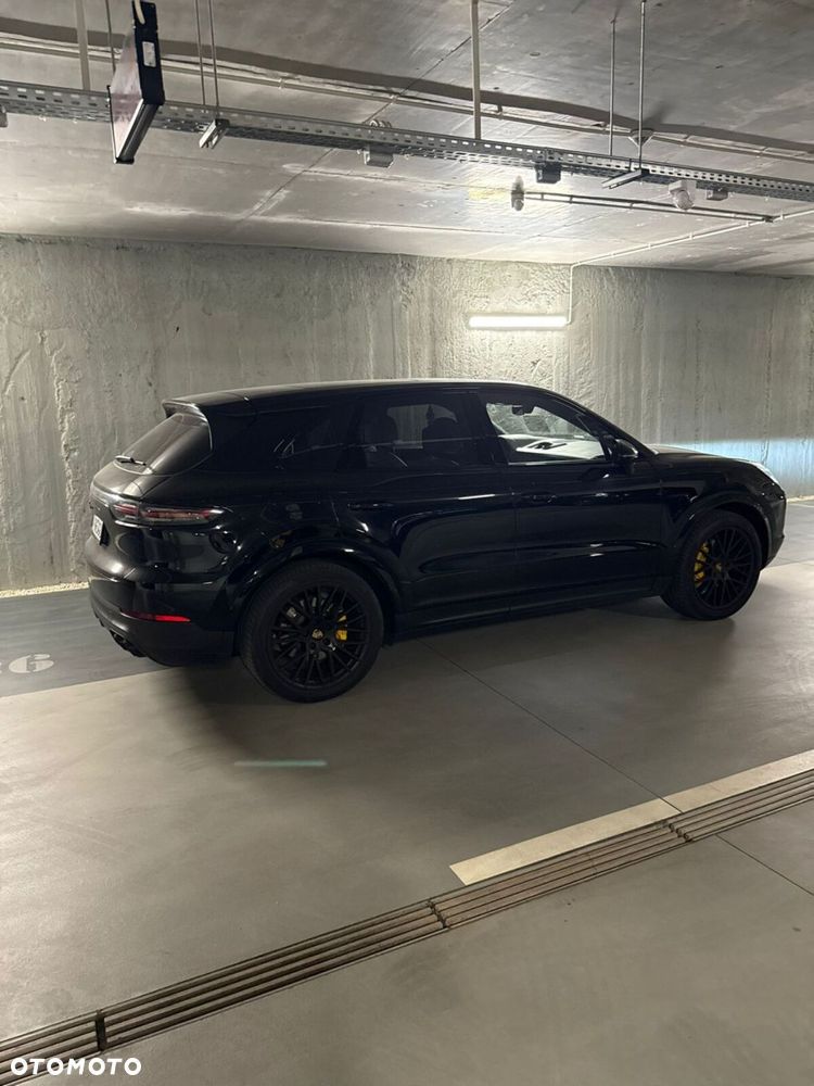 Porsche Cayenne - 13