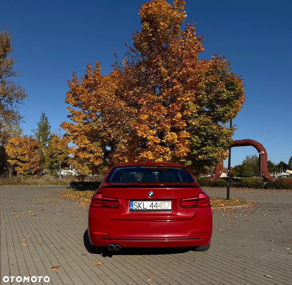BMW Seria 3 320i - 7