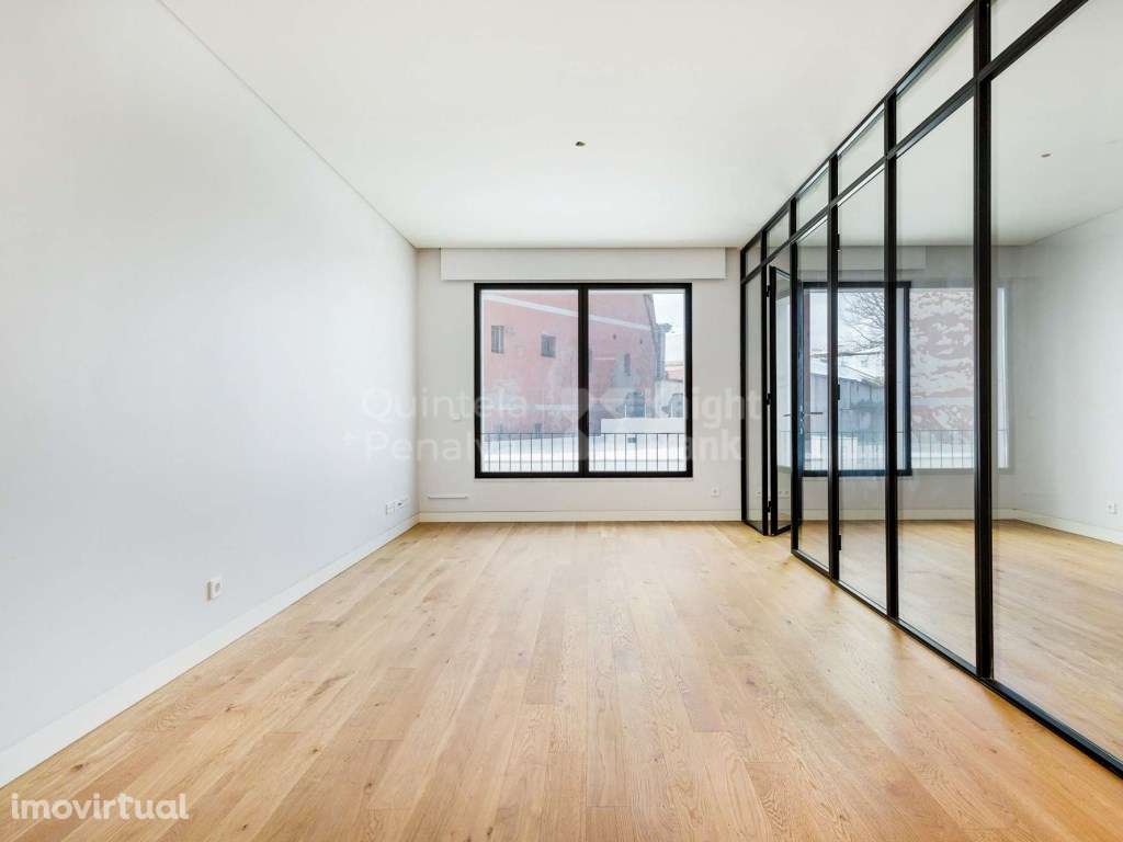 Apartamento T1 para arrendamento sem móveis em Santo António - Grande imagem: 2/25