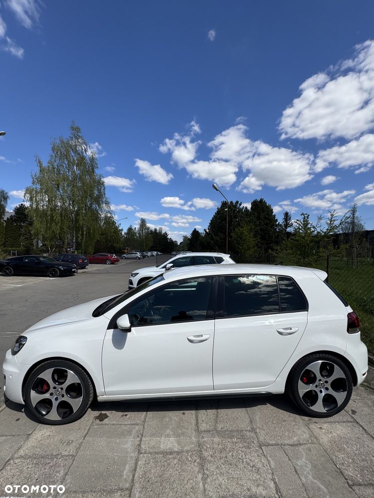Volkswagen Golf - 4