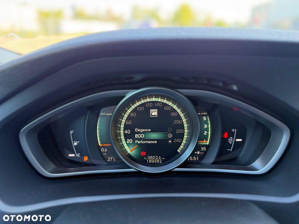 Volvo V40 D2 Drive-E SCR Momentum - 31
