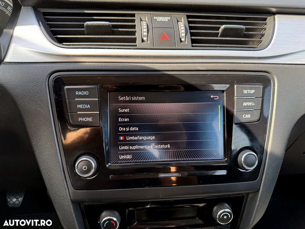 Skoda Rapid 1.0 TSI Ambition - 26