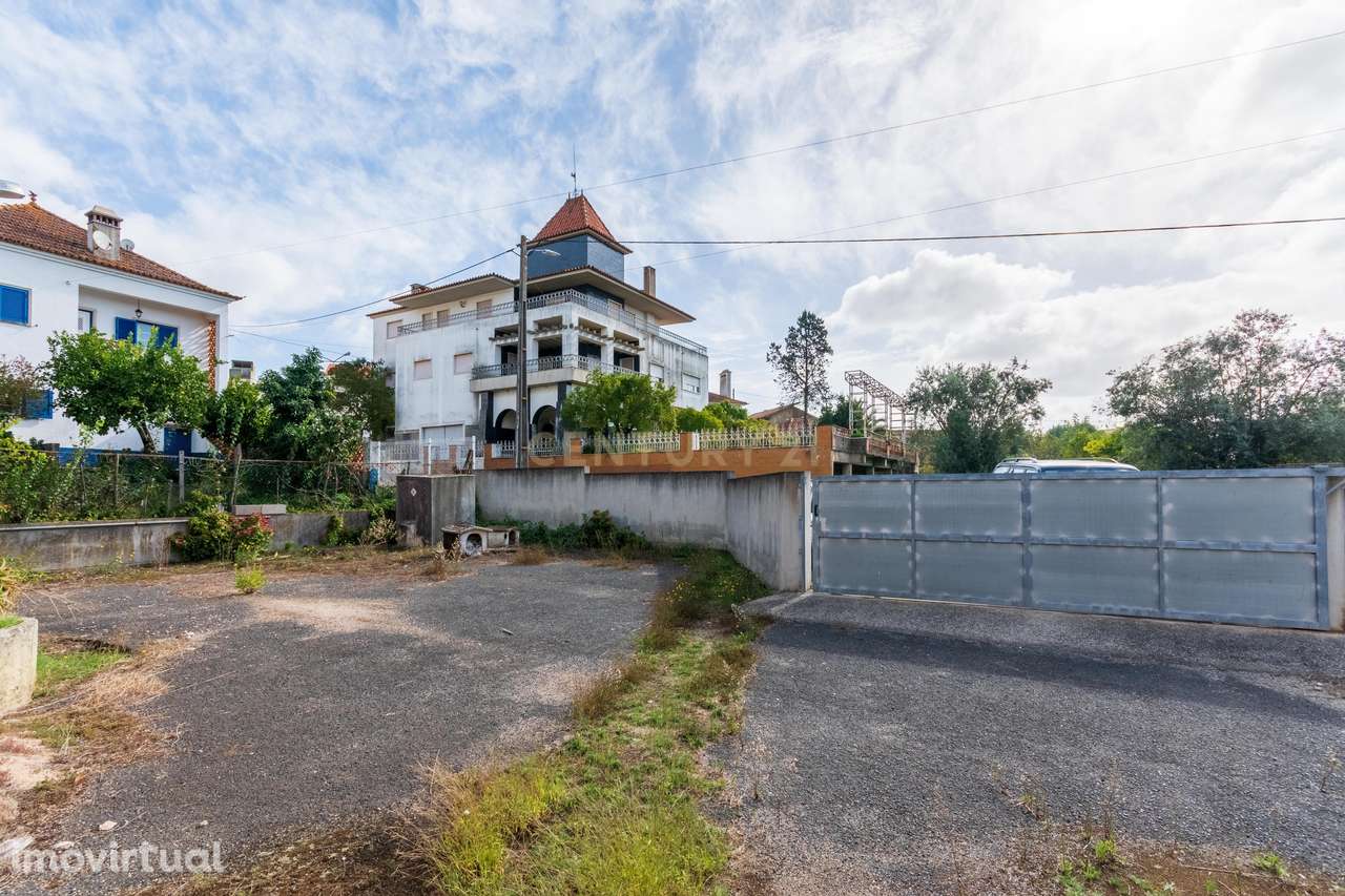 Terreno com Armazém, Moradia e Projeto pré aprovado | Excelente Oportu - Grande imagem: 3/31