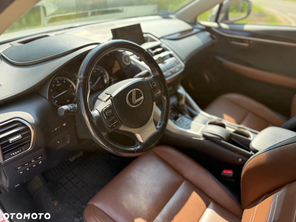 Lexus NX 200t Prestige AWD - 5