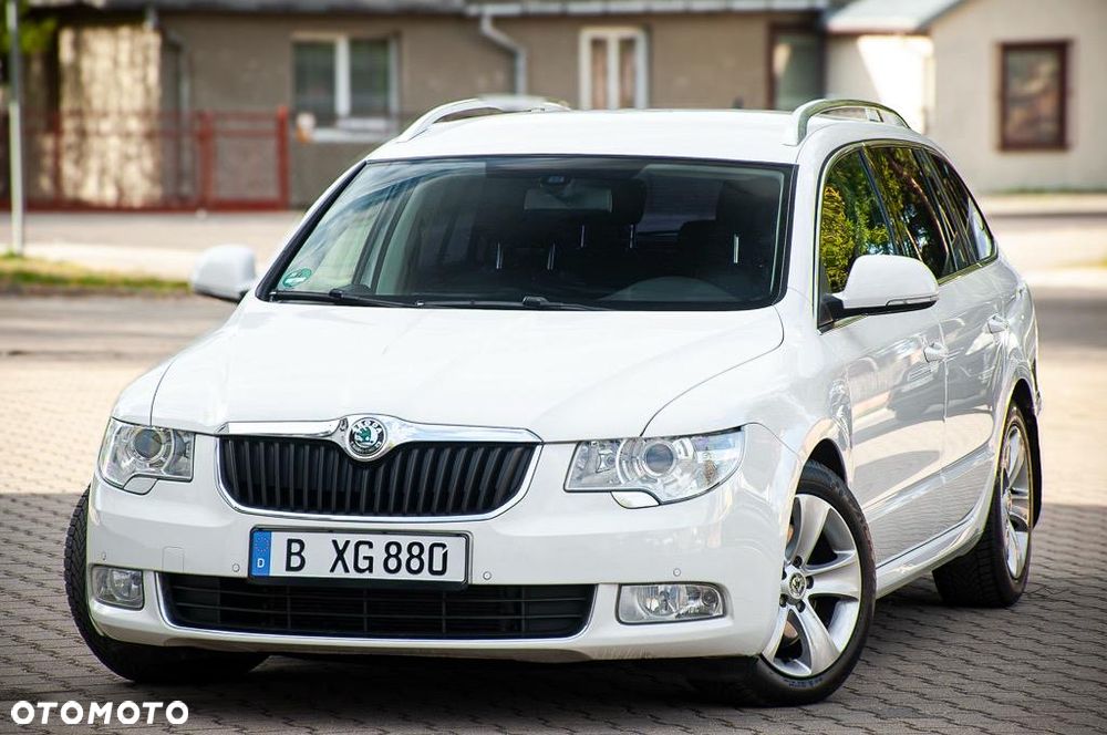 Skoda Superb 2.0 TDI DSG Ambition - 11
