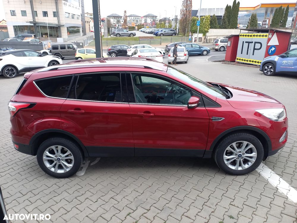 Ford Kuga 2.0 TDCi 4WD Powershift Titanium - 8