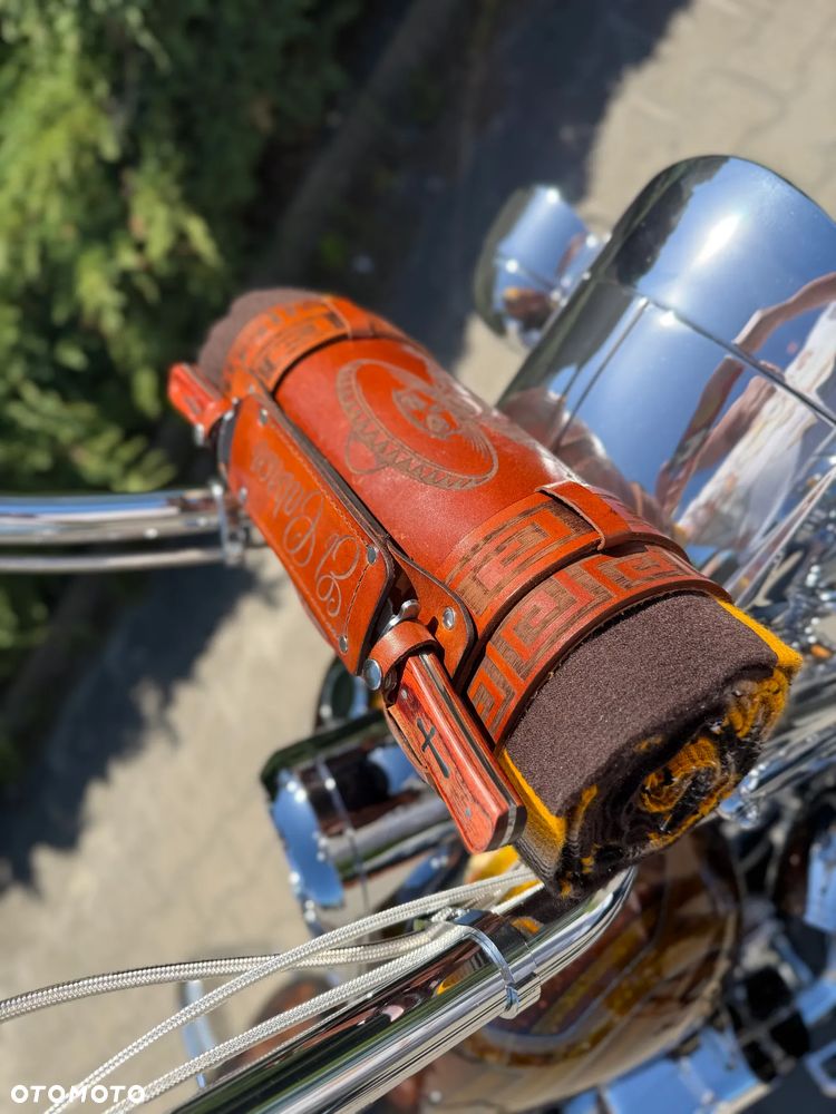 Harley-Davidson Softail Deluxe - 24