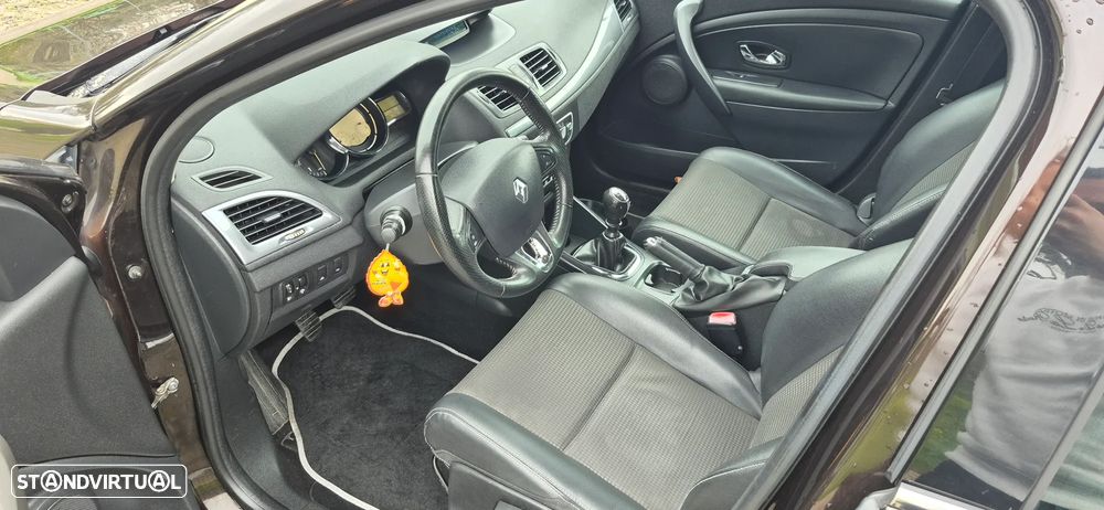 Renault Mégane Sport Tourer 1.5 dCi Dynamique S SS - 11