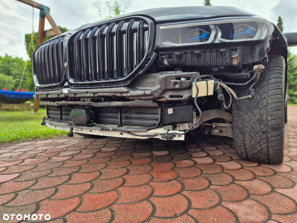 BMW Seria 7 740d xDrive mHEV sport - 13