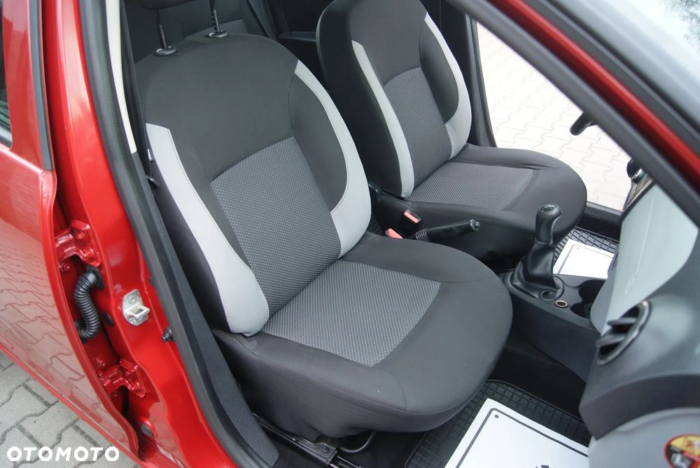 Dacia Logan 1.2 16V Laureate - 20