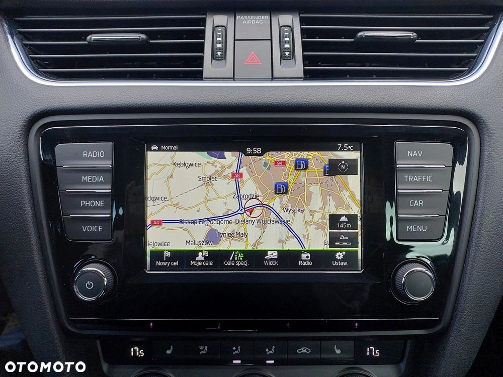 Skoda Octavia 2.0 TDI DSG RS - 28