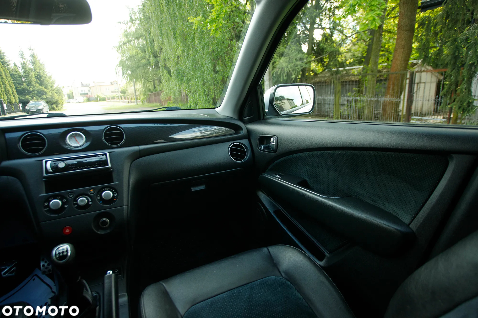 Mitsubishi Outlander 2.0 Turbo 4WD - 28