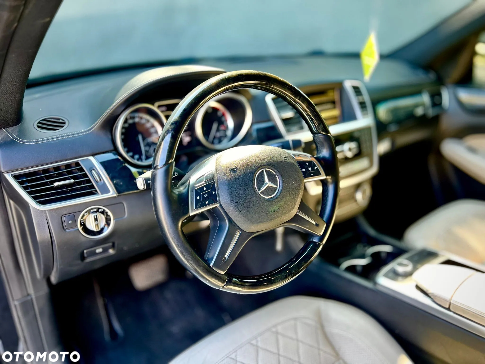 Mercedes-Benz ML 350 BlueTEC 4MATIC 7G-TRONIC Edition 1 - 21