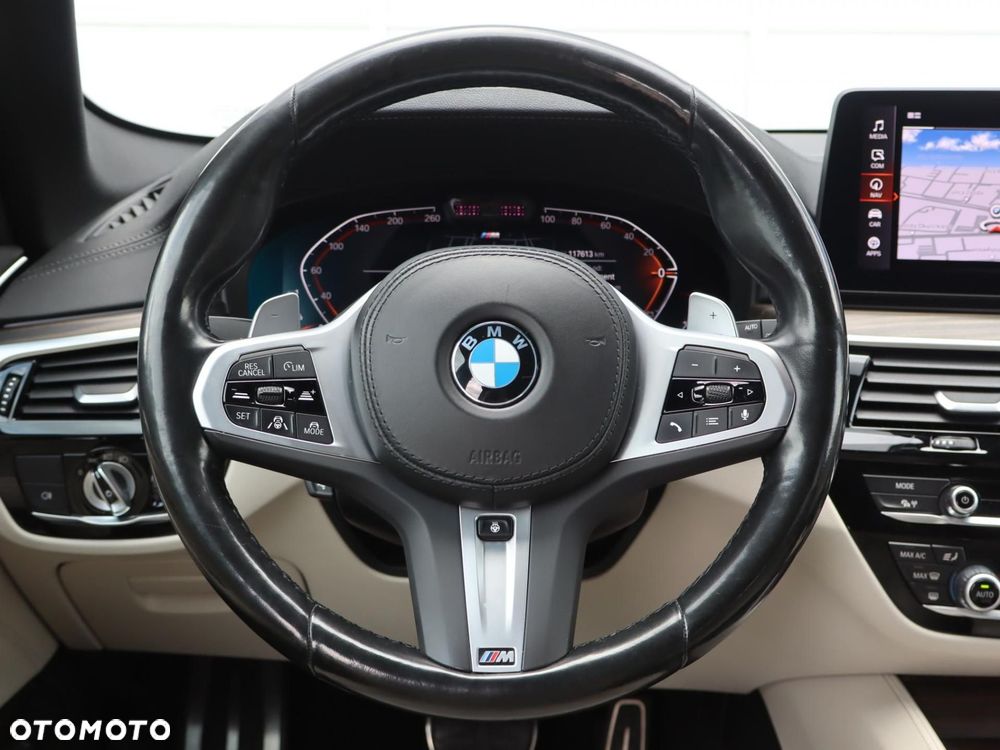 BMW Seria 5 - 12