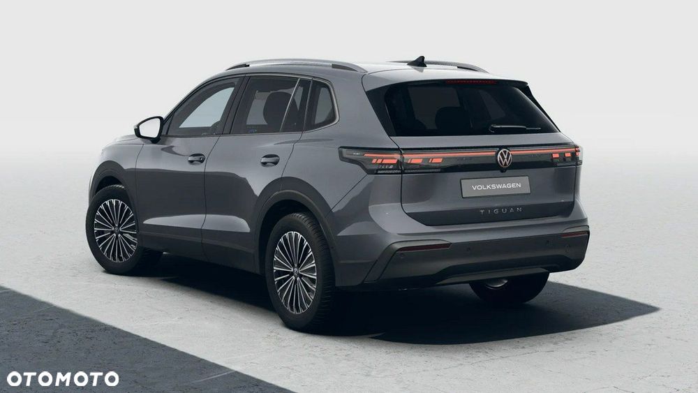 Volkswagen Tiguan - 4