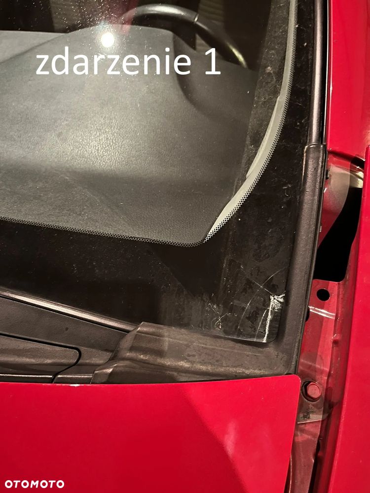 Toyota Yaris Hybrid 100 Premium - 31