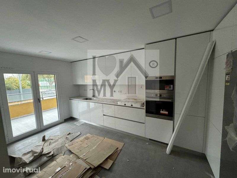 Andar de Luxo T2 em condominio Villas Choupal - Grande imagem: 5/12