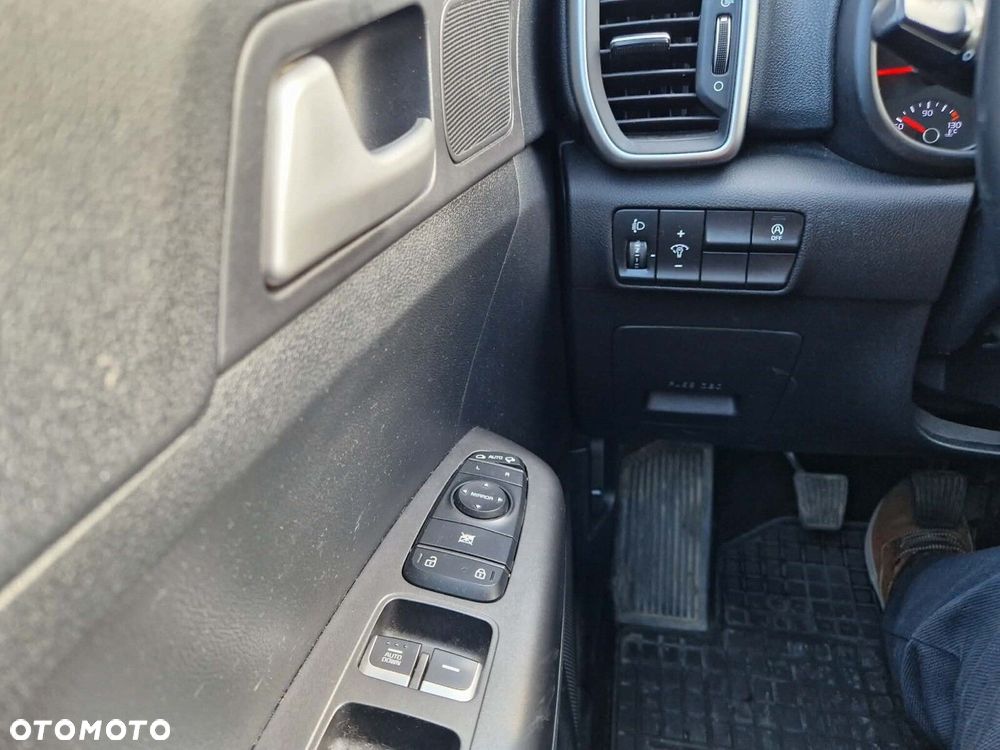 Kia Sportage 1.6 GDI M 2WD - 19