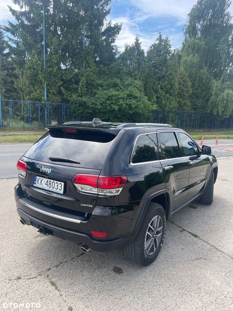 Jeep Grand Cherokee - 29