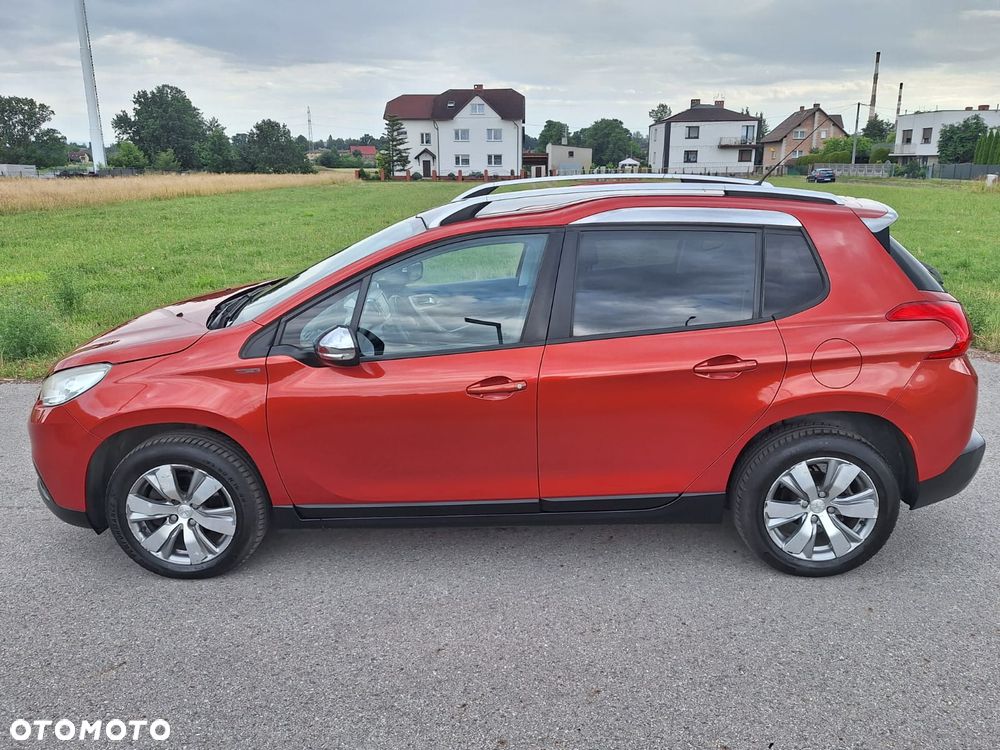 Peugeot 2008 1.2 Pure Tech Allure S&S - 7