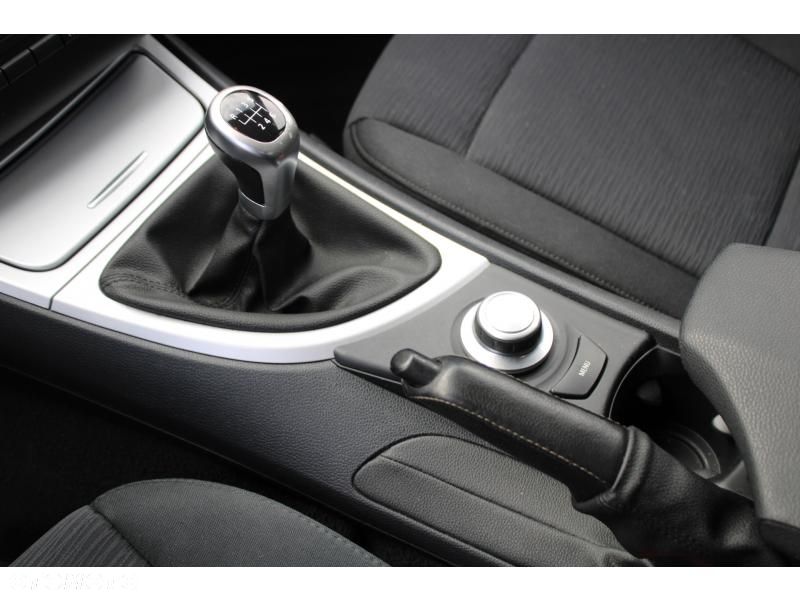 BMW Seria 1 116i - 16
