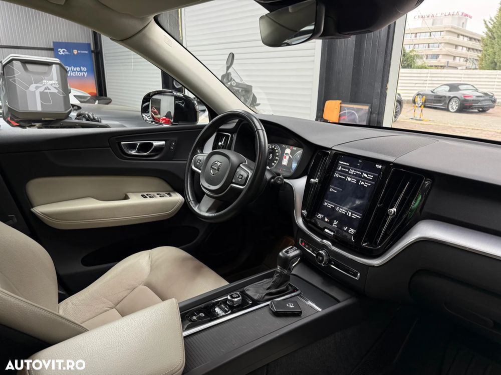Volvo XC 60 D4 Momentum - 30