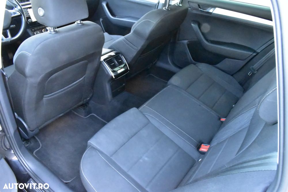 Skoda Superb 2.0 TDI DSG Style - 10