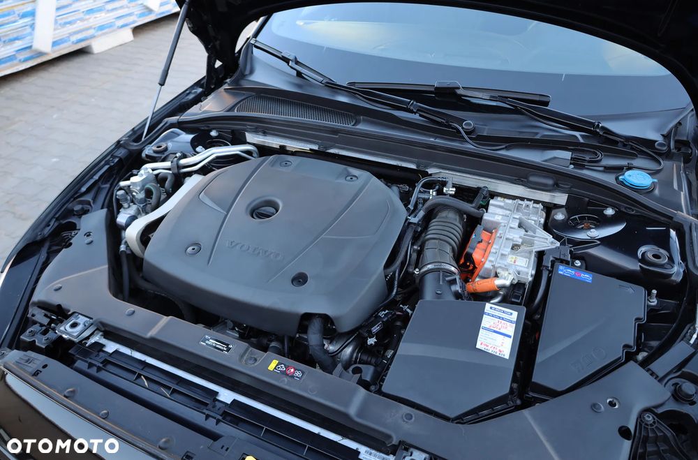 Volvo V60 T8 AWD Twin Engine Geartronic R-Design - 41