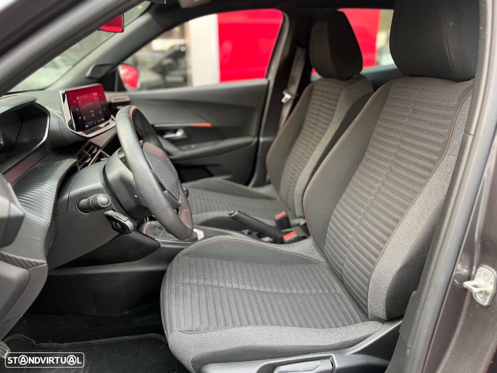 Peugeot 2008 1.2 PureTech Active Pack - 10