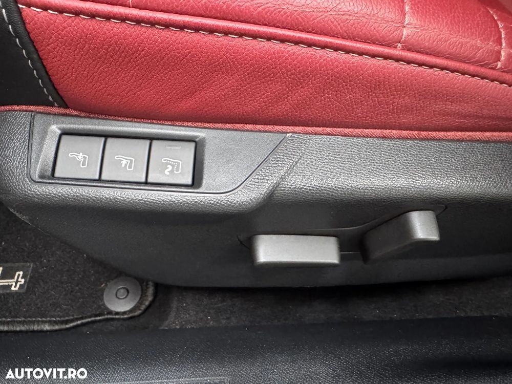 Citroën C4 BlueHDi 130 Stop&Start EAT8 SHINE - 24