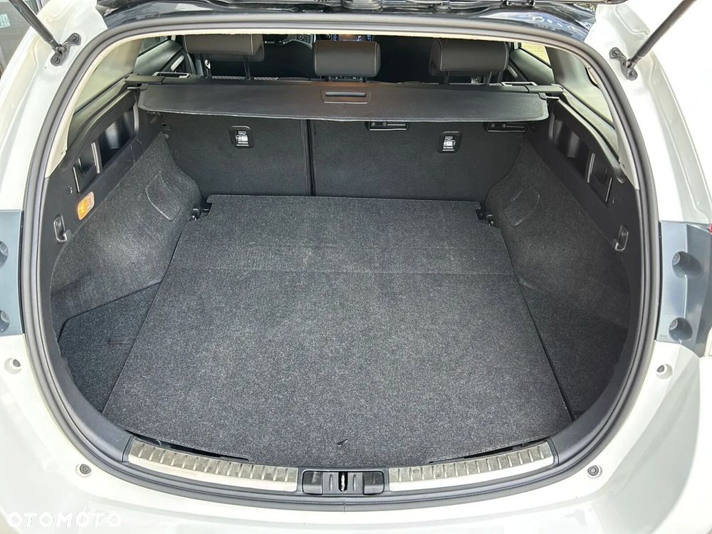 Toyota Auris - 10