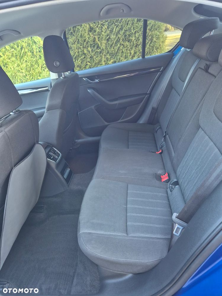 Skoda Octavia 2.0 TDI Style - 9