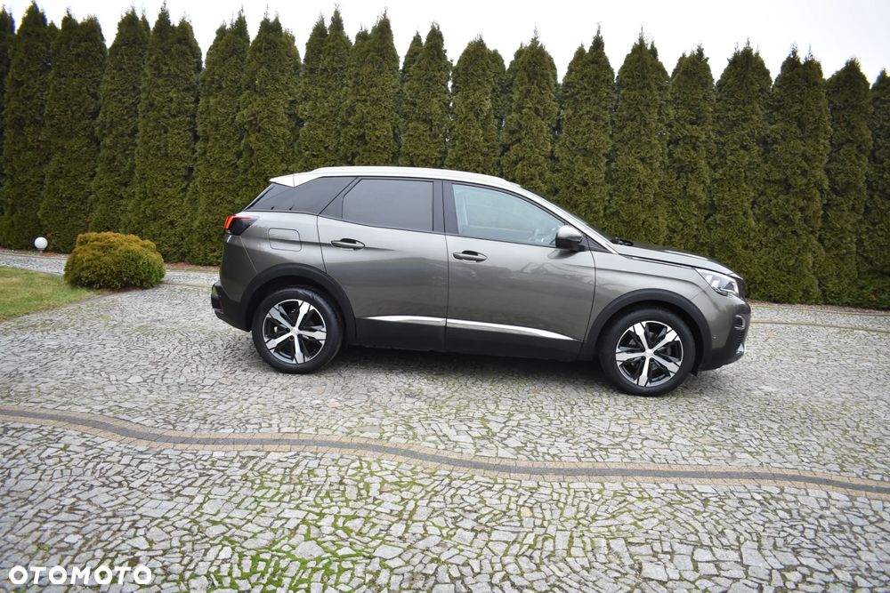 Peugeot 3008 PureTech 130 Stop & Start GPF Allure - 15