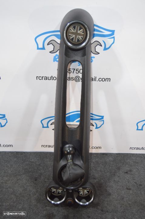 CONSOLA CENTRAL PORTA COPOS MANETE MUDANÇAS MOCA VELOCIDADES ORIGINAL MINI COOPER S R56 - 4