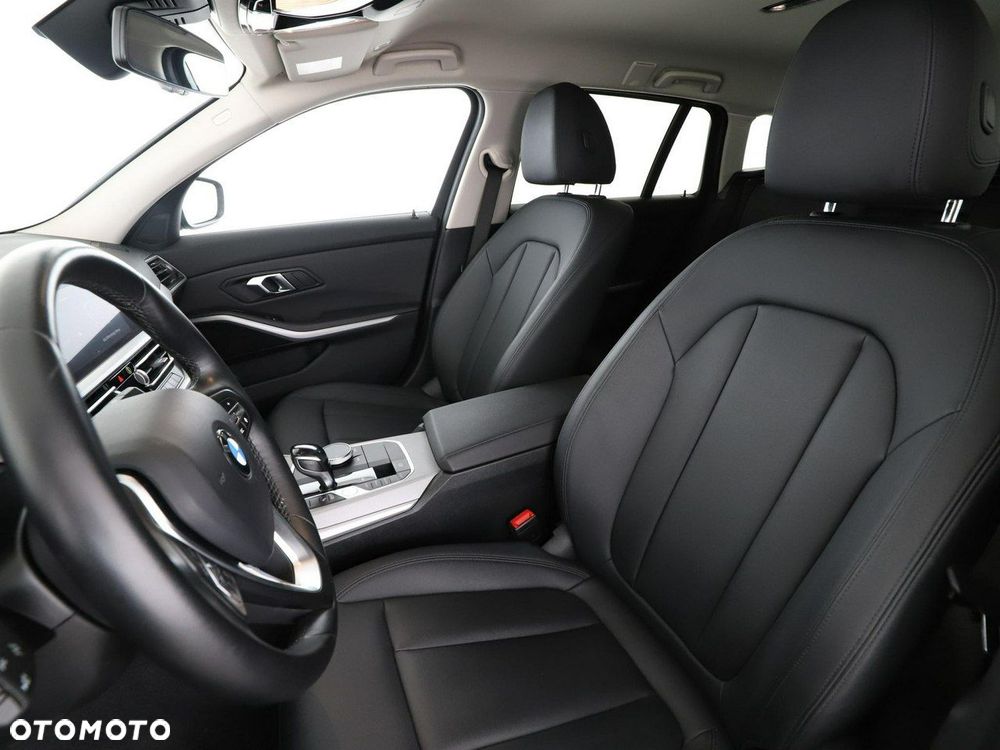 BMW Seria 3 320e Advantage - 14