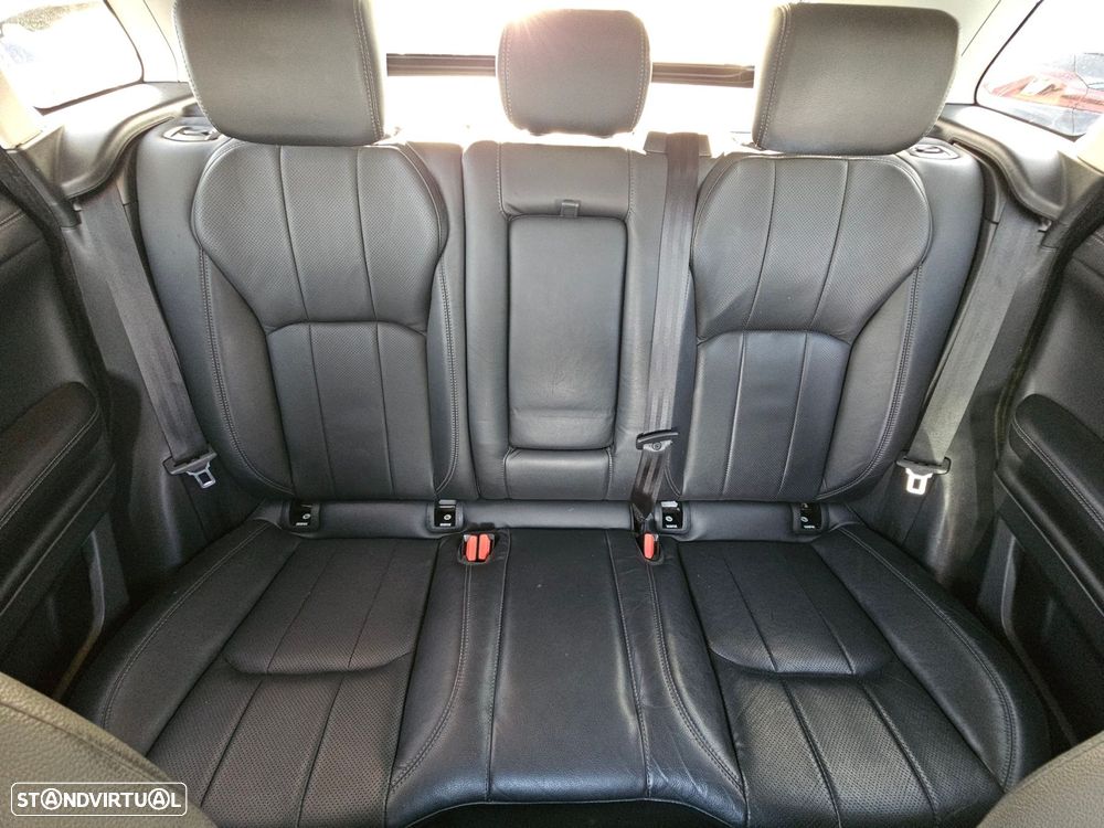 Land Rover Range Rover Evoque 2.0 TD4 SE Dynamic Auto - 27