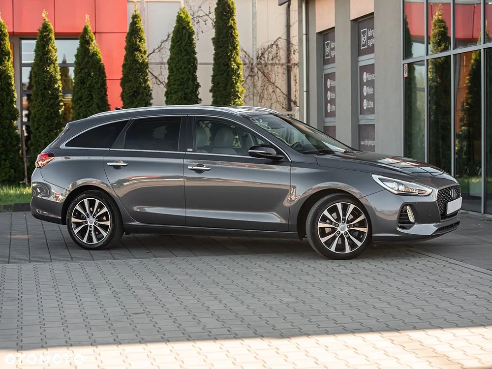 Hyundai i30 1.4 T-GDI DCT Premium - 3