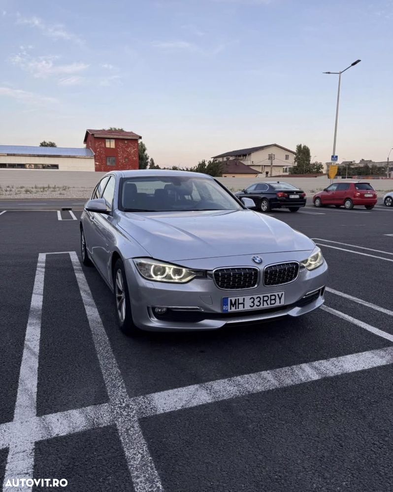 BMW Seria 3 320d Aut. Luxury Line - 2