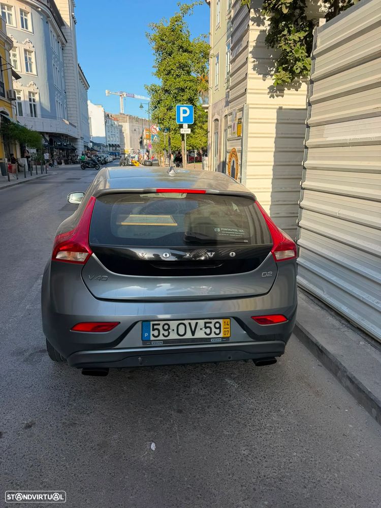 Volvo V40 1.6 D2 R-Design Momentum Powershift - 5
