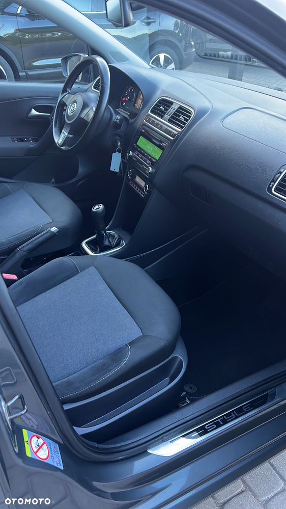 Volkswagen Polo - 4