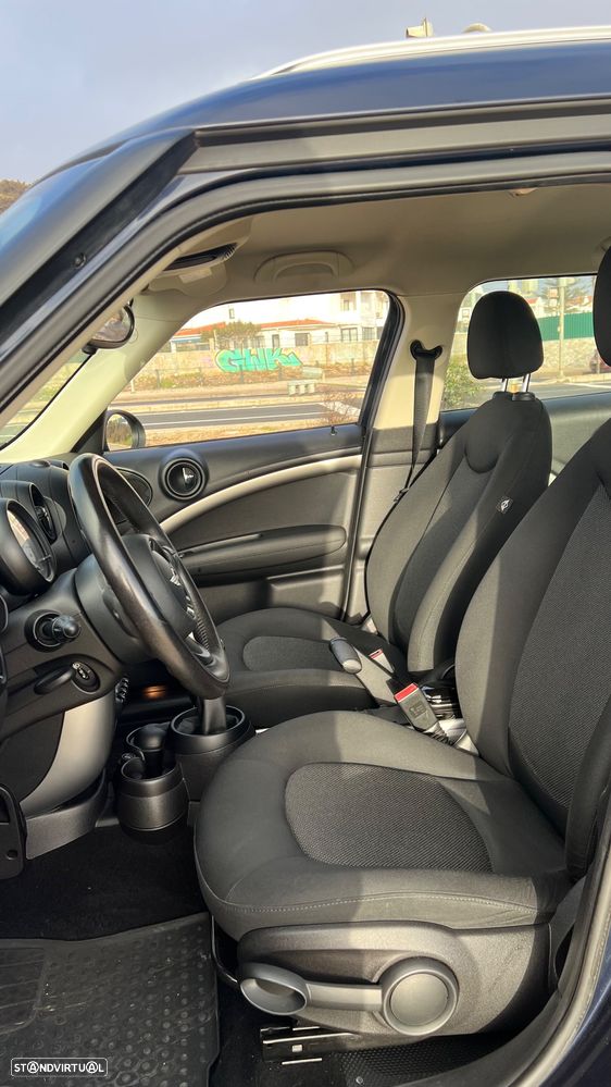 MINI Countryman One D - 9