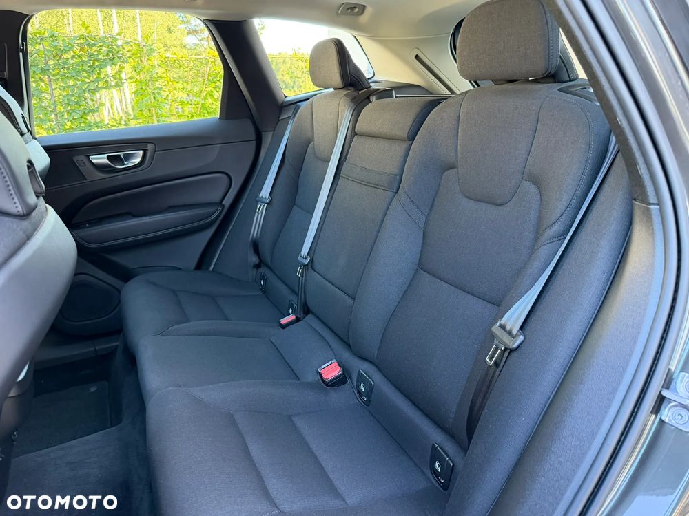 Volvo XC 60 B4 D AWD Core - 10