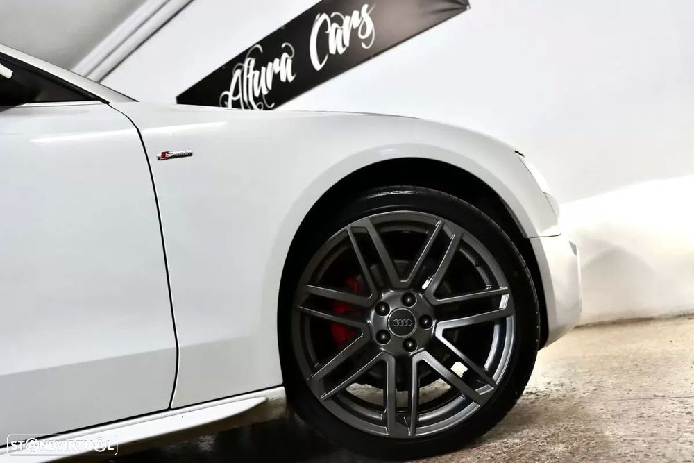 Audi A5 Cabrio 2.0 TDi S-line S tronic - 33